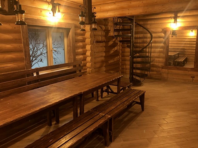 Баня с бассейном внутри